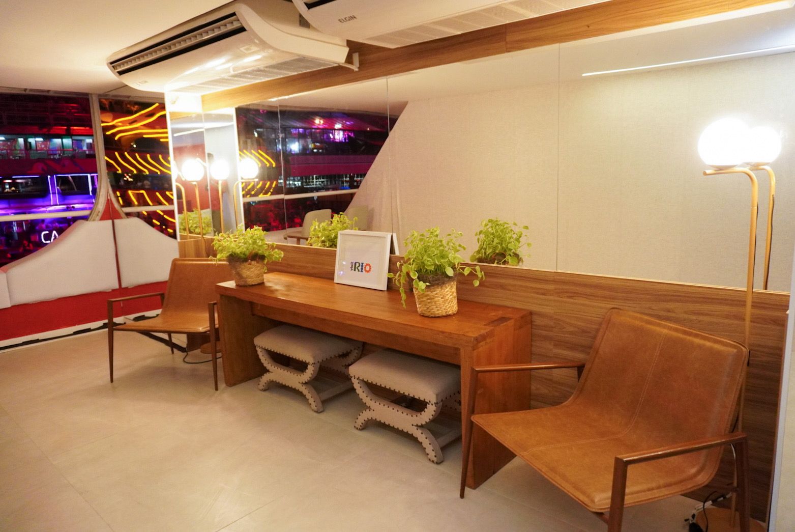 Sector 9 - Luxorios VIP Lounge