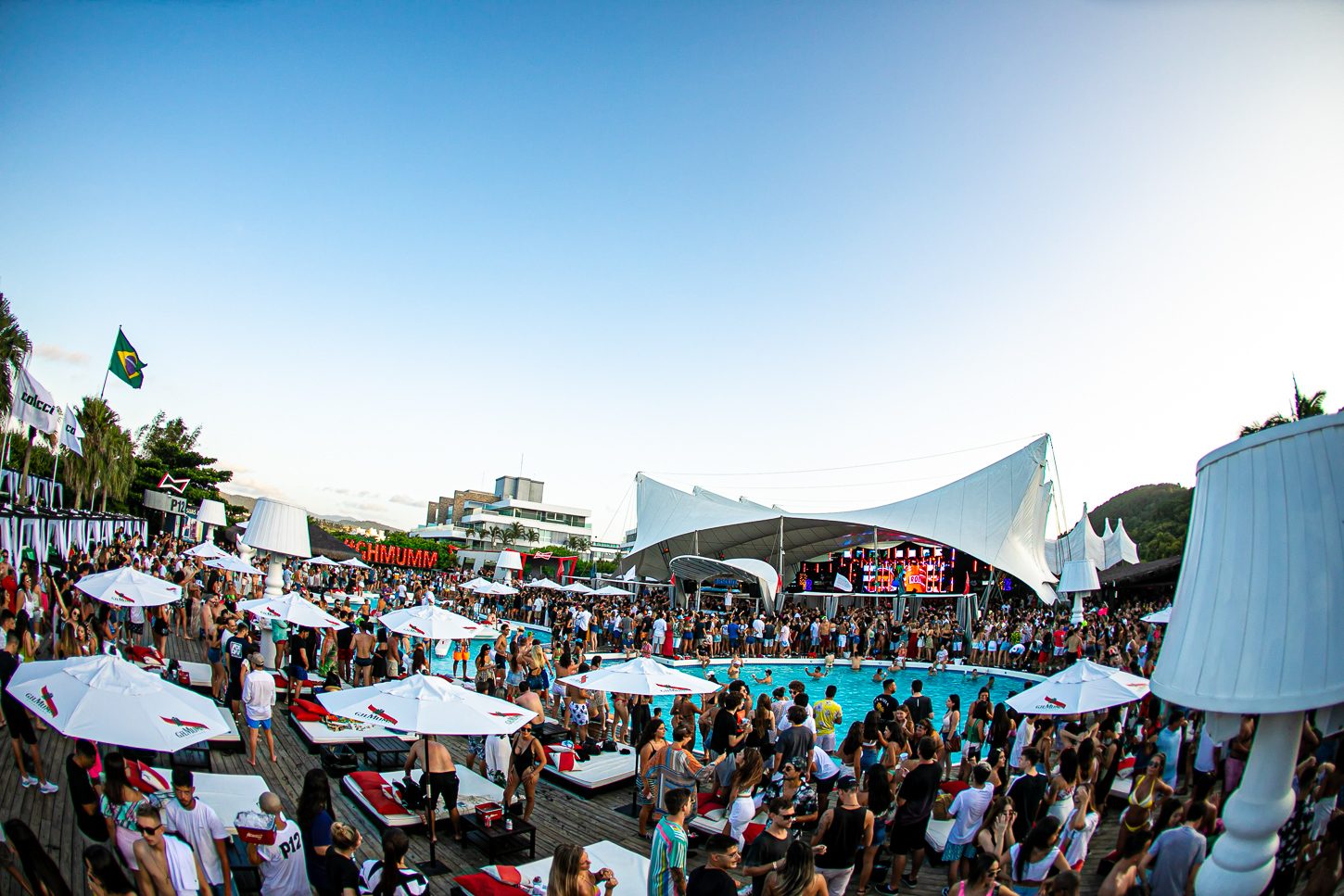 P12 Club Jurere - Carnaval of Florianópolis